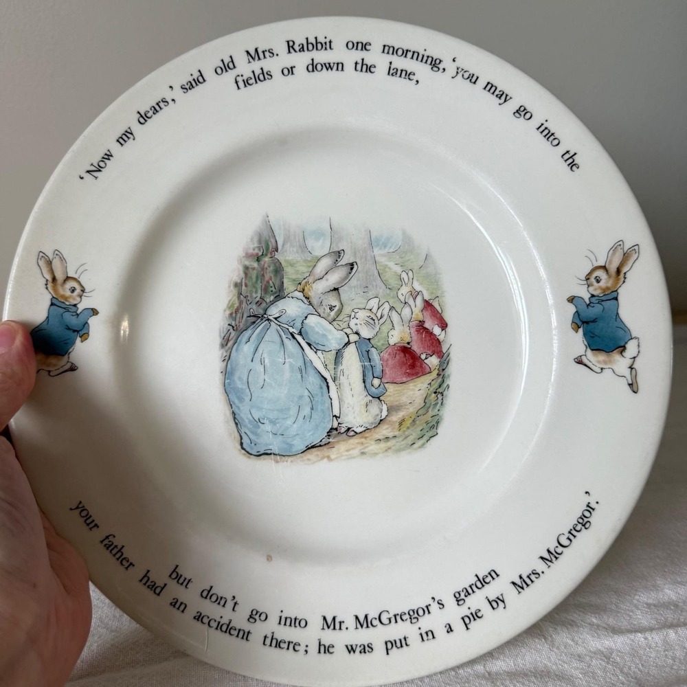 Vtg 3 piece‎ Wedgewood Peter Rabbit Childs Plate/2 cups Mrs. Rabbit Quote